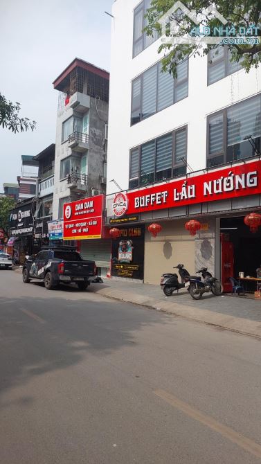 Ngon bổ rẻ- Bán nhà Trâu Quỳ, Vỉa hè oto tránh kinh doanh, Dòng tiền, 80m2 - 13.x Tỷ