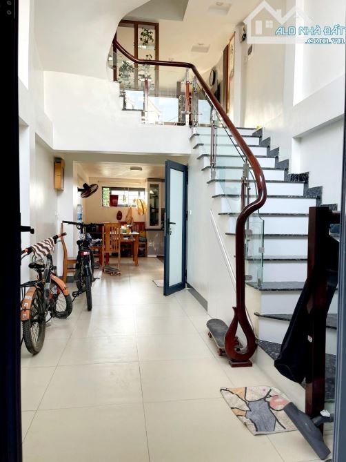 BÁN NHÀ VÂN CANH - HOÀI ĐỨC - 35M - 5T DÂN XÂY - GIÁ 5.05 TỶ - FULL NỘI THẤT