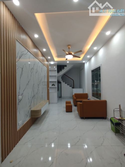 Bán nhà Hoàng Văn Thái (Thanh Xuân) 4 tầng 29m nội thất mới đẹp giá 6.9 tỷ