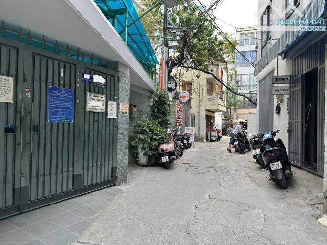🌟 SIÊU PHẨM NHÀ 5 TẦNG HUỲNH VĂN BÁNH, P.11, PHÚ NHUẬN – GIÁ CHỈ 5.4 TỶ 🌟