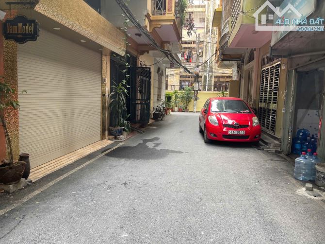 BÁN NHÀ RIÊNG NGUYỄN CHÍ THANH - 55M2 - 6 TẦNG - Ô TÔ VÀO NHÀ CHỈ HƠN 17 TỶ