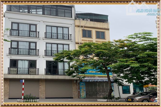 Nhà liền kề Lạc Trung Hai Bà Trưng– GARA, ô tô tránh, vỉa hè, gần Times City, giá 29 tỷ