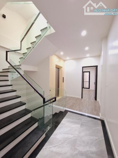Bán Nhà Mặt Phố Bạch Thái Bưởi KĐT Văn Quán Phúc La Hà Đông 90m2 6 Tầng KD