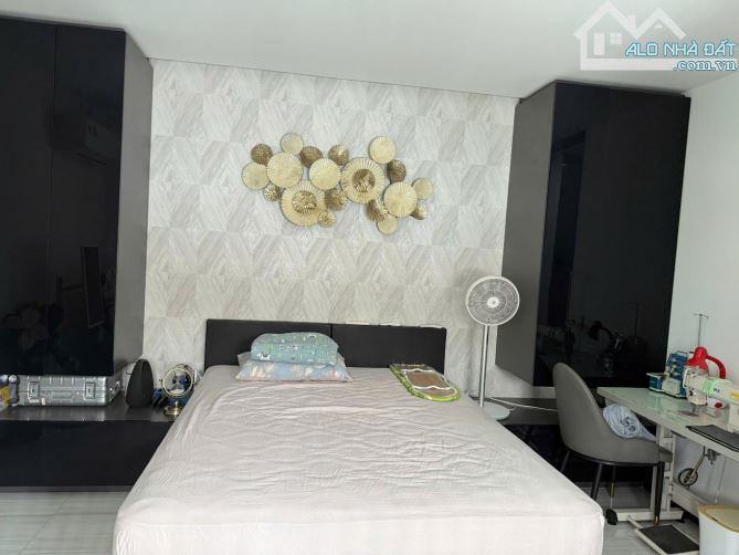 BÁN NHÀ PHỐ 6 TẦNG ,HẦM ,KHU VÍP KIỀU ĐÀM ,Q.7,NGANG RỘNG 6.2M,GIÁ 17 TỶ(TL)