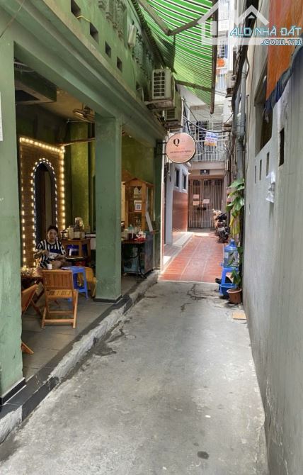 DUY NHẤT MỘT CĂN HỘ CCMN ĐỘC LẬP NHƯ NHÀ MẶT ĐẤT - CHÙA LÁNG ĐỐNG ĐA - HƠN 1 TỶ - CÁCH MẶT