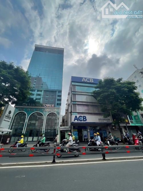Duy nhất Q5-Toà nhà văn phòng đường Nguyễn Biểu. 11,5x30m. 250 tỷ