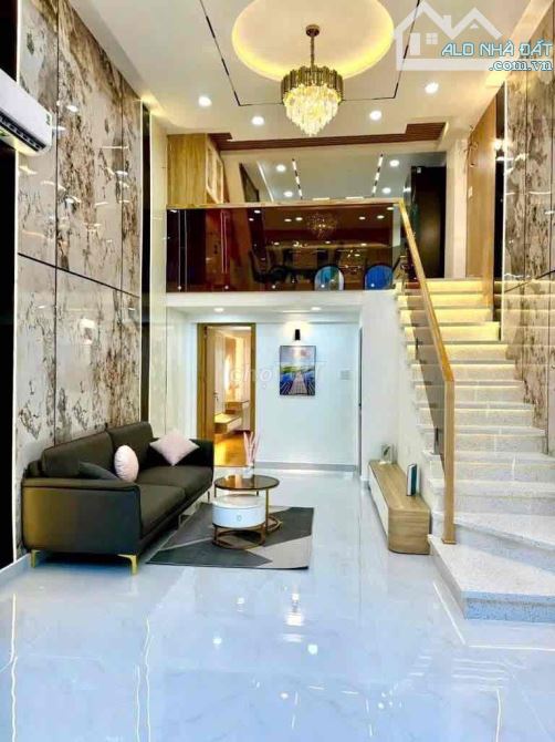 HẺM Ô TÔ VÀO NHÀ - MỚI Ở NGAY - CÓ PHÒNG DƯỚI TRỆT - DÂN TRÍ CỰC VIP - CHỈ 7T