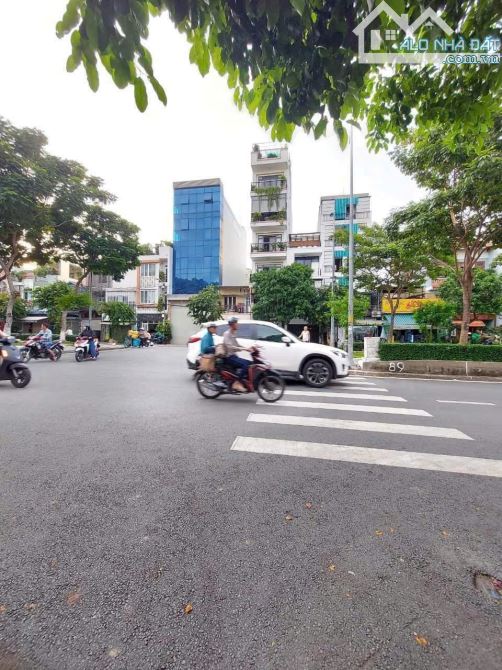 NGỘP BANK Tòa nhà CHDV ngang to DT 800tr/năm khu bàn cờ Gò Vấp 18TyTL