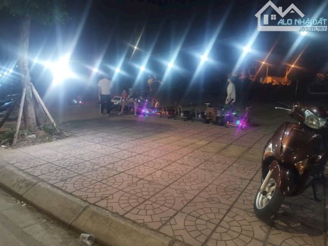 BÁN Đất  PHỐ Yên Viên, Gia Lâm 43.1 m giá 2.25 tỷ, sát khu TĐC Ô TÔ, SÁT PHỐ