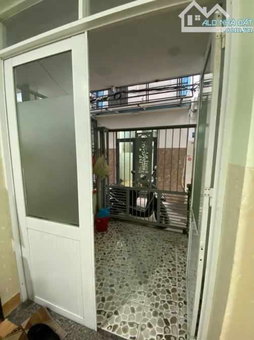 💥💥BÁN DÃY TRỌ 9 PHÒNG - LÔ GÓC HẢI CHÂU - DOANH THU NÉT 20 TRIỆU / THÁNG - 92M2 💥💥