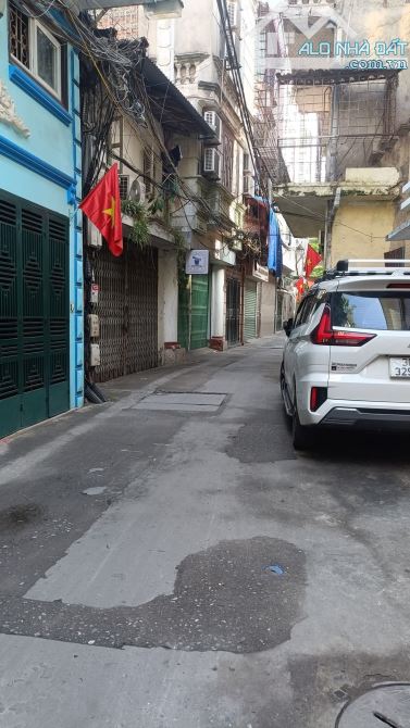 30M RA PHỐ - TRƯỚC NHÀ Ô TÔ TRÁNH ĐỖ - LÔ GÓC HAI MẶT THOÁNG - MẶT TIỀN RỘNG - KINH DOANH,