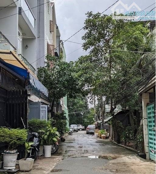 Đất lọt khe 60m2 HXH đường số 36 Hiệp Bình Chánh Thủ Đức tiện xây dựng mới 4 tầng