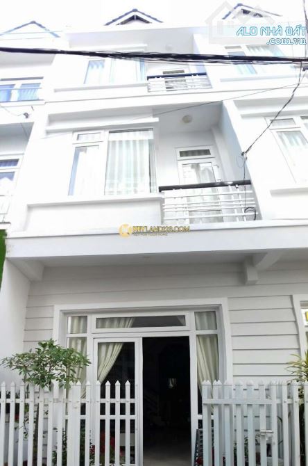 Nhà KQH Phan Đình Phùng trung tâm Đà Lạt P2 63m2 ngang 4,2m 4 tầng hoàn công