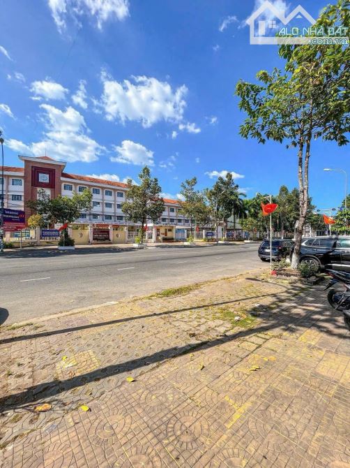 NỀN ĐẸP 7,8 TỶ TRỤC A3 TRẦN VĂN TRÀ, P HƯNG PHÚ, Q CÁI RĂNG, TPCT