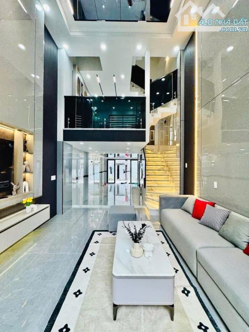 🏡 CƠ HỘI MUA NHÀ HIẾM CÓ - HÀNG XÓM TOÀN BÁC SĨ - LÊ VĂN SỸ - 66M² - 4 TẦNG