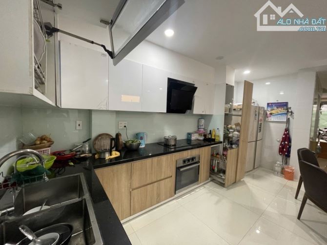 66m2, HXH, 5 tầng, Phạm Văn Đồng, P3, Gò Vấp, Chỉ nhỉnh 8T