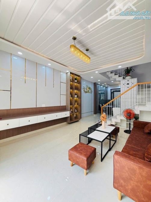 🚨 VỊ TRÍ ĐỘC TÔN - HÀNG XÓM TOÀN DOANH NHÂN - ĐƯỜNG LÊ QUÝ ĐÔN - DT 4.3X18M