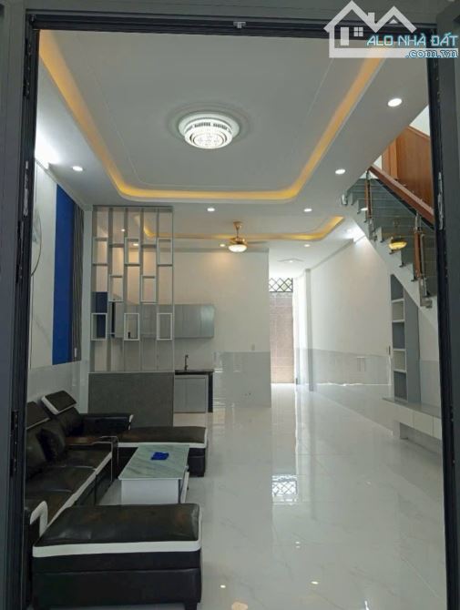 Cần tiền trả nợ bán nhà 700 TRIỆU ở Tân Thông Hội Củ Chi 5x21 108m2 Sổ sang tên