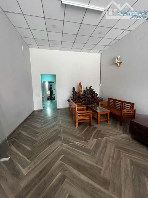 Bán nhà mặt tiền quốc lộ 1a ngay bệnh viện đa khoa Thánh Tâm Tân Biên. Biên Hoà Đồng Nai g