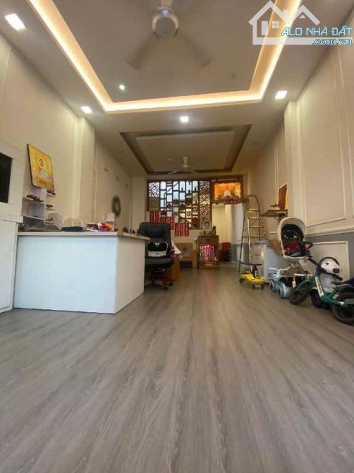 Bán nhà Âu Cơ, Phú Trung, Tân Phú, 2 tầng, 71m², 7.8 tỷ TL- nhà mới, kiến trúc hiện đại