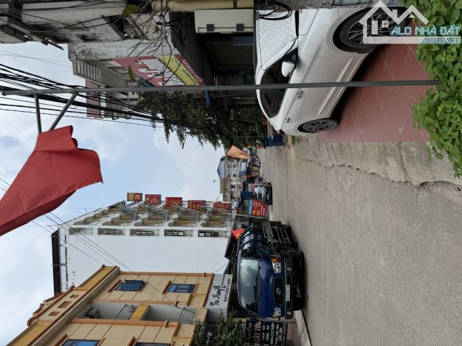 CC bán đất KTX Samsung Thái Nguyên, ngay chợ Sam Sung, dt 98m2, hướng Nam, Giá 3,1 tỷ