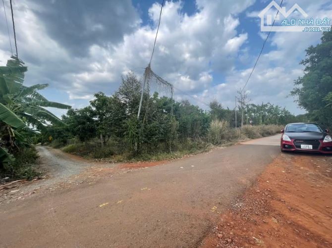 BÁN 3000M2 ĐẤT QUẢNG THÀNH CHÂU ĐỨC, BÀ RỊA VŨNG TÀU, GIÁ CHỈ 800TR/S ĐƯỜNG NHỰA THÔNG 6M