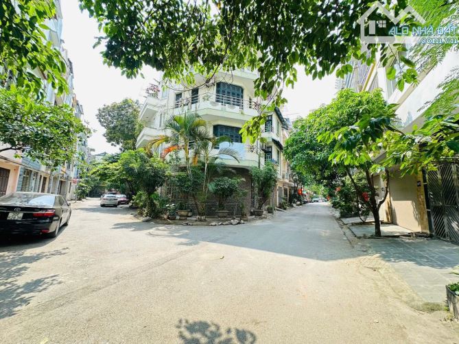 Chị em cần bán liền kề văn quán- 70m- 4 tầng-  mặt tiền 4,6m- giảm 2 tỷ