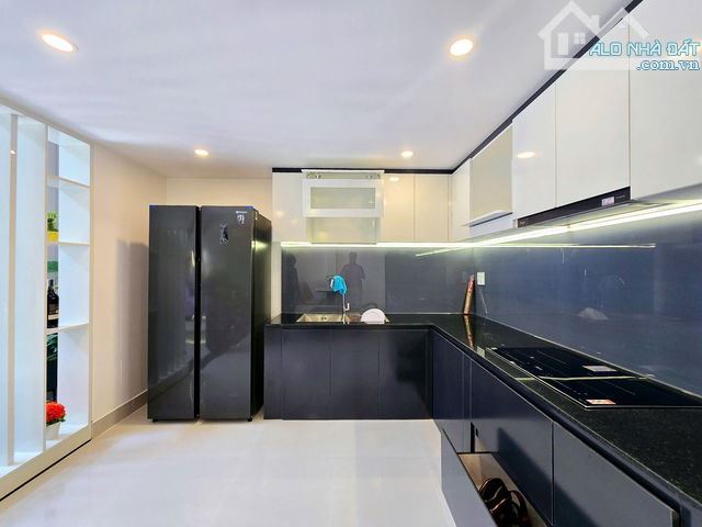 Nhà mê lửng đường mới tinh siêu đẹp full nội thất