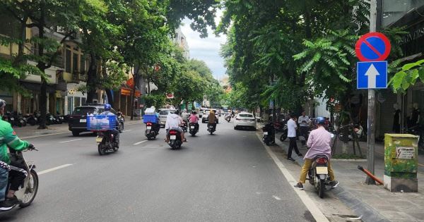 Bán Nhà 3 Tầng Cũ Mặt Phố Huế- Hai Bà Trưng. 185m2-MT:6,5m. Pháp lý sạch