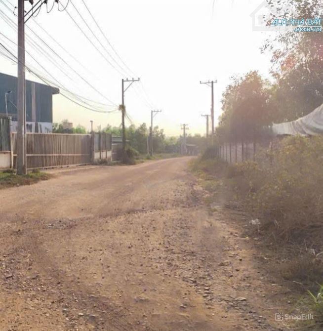 Bán quỹ đất qui hoạch SKC 35000m2, Tân An, Vĩnh Cửu, Đồng Nai, giá 42 tỷ.