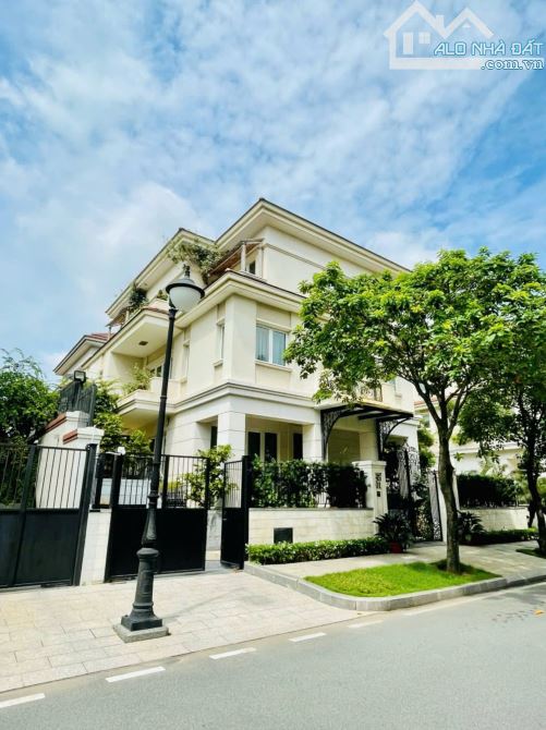 Hàng hiếm! 7,3mx 20m nhà 307/ đường Nguyễn Văn Trỗi, P1, Q. Tân Bình