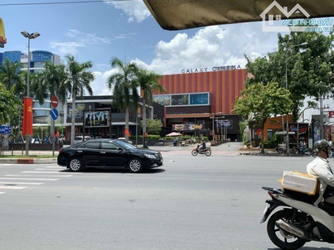 Bán nhà mặt tiền 6m dài 16m, HĐT 40tr, sát rạp chiếu phim Kinh Dương Vương, Q.6
