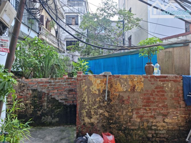 Cần bán đất thổ cư ngõ 31 Xuân Diệu-phường Quảng An-Tây Hồ-Hà Nội 122m2, lô góc, 32.3 tỷ