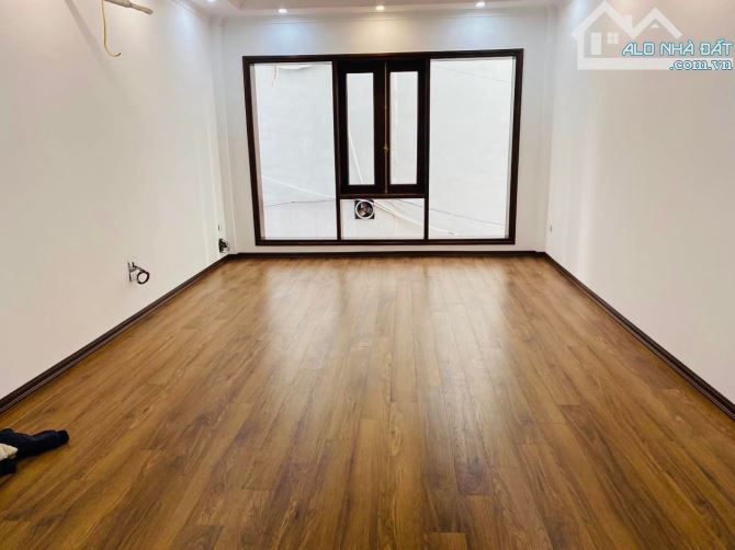 Chung cư Huỳnh Văn Nghệ, Sài Đồng, 108m2, lô góc, vị trí đẹp, nhà đẹp, ở ngay, 3.58 tỷ