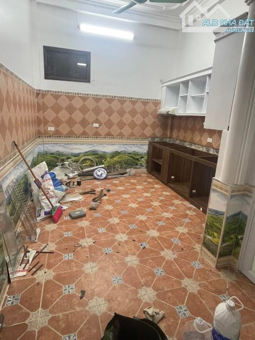 BÁN NHÀ HOÀNG HOA THÁM NGÕ BA GÁC TRÁNH ĐỖ 42m 4T 7.6 Tỉ.