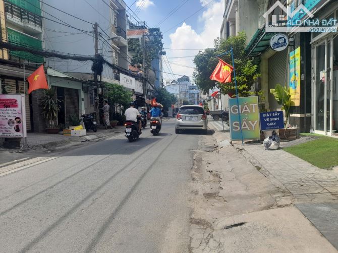 Bán nhà Nguyễn Phúc Chu, P15 Tân Bình – Gần sân bay, chỉ 3,3 tỷ