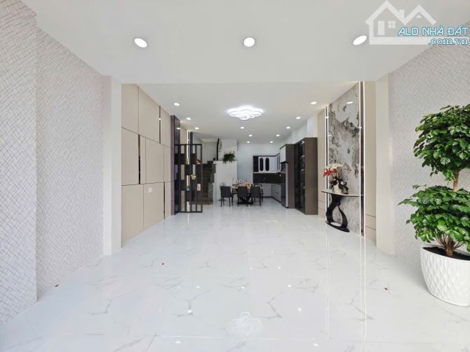 BÁN NHÀ RIÊNG - MẶT TIỀN HUỲNH THỊ HAI - 58M2 - 5 TẦNG - 7PN - 7,9 TỶ - QUẬN 12