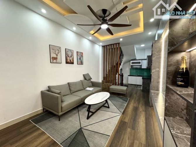 BÁN NHÀ MỚI LÔ GÓC ,NGÕ RỘNG – FULL NỘI THẤT – SÁT PHỐ MINH KHAI 31M x 5 TẦNG - 5,9 TỶ