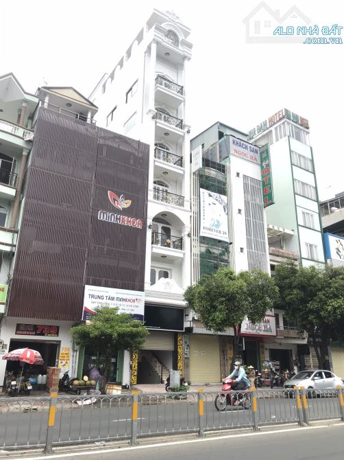Bán nhà MT khu Thăng Long P4 Tân Bình ,DT:6x12m ,nhà 3 lầu Giá 13.8 tỷ