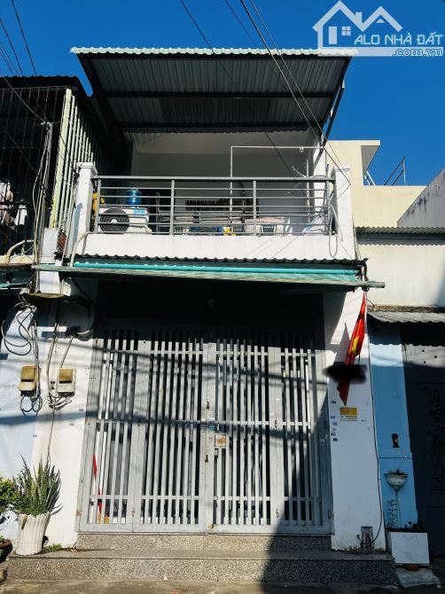 MẶT TIỀN KINH DOANH - BÌNH TÂN - 35M2 -2 TẦNG - HẺM XE HƠI THÔNG - 2.9 TỶ