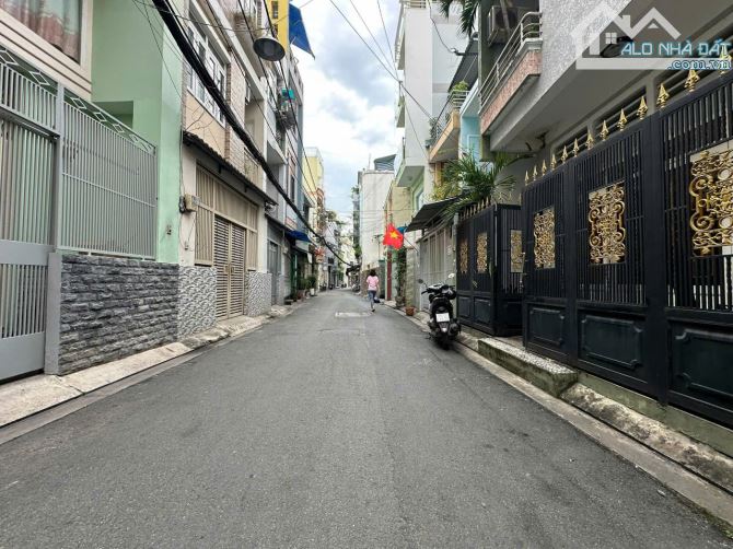 Bán nhà hẻm xe tải Huỳnh Văn Bánh, DT 4,6m x 16m, Giá 17,4 tỷ