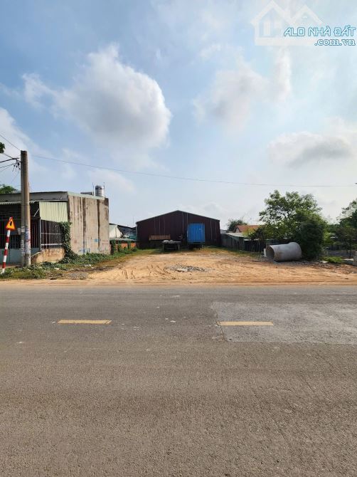 CHÍNH CHỦ GỬI BÁN LÔ ĐẤT MẶT TIỀN KINH DOANH HƯƠNG LỘ 12 -NGAY CỔNG SÂN BAY, 217M2,1.98Tỷ