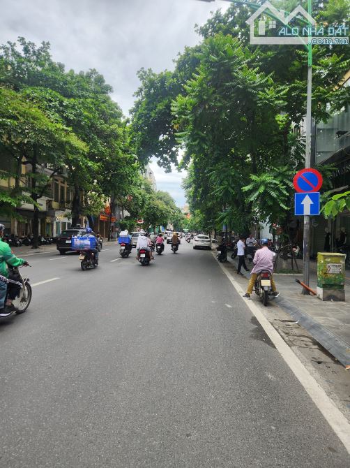 Bán nhà mặt phố Phố Huế, Hai Bà Trưng, 185m2, 2tầng, mặt tiền 6,5m, phố kinh doanh, 147 tỷ