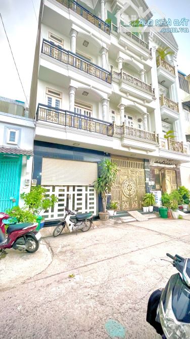 NHÀ PHÂN LÔ ĐỒNG BỘ – SHR – ĐƯỜNG 8M XE TẢI QUAY ĐẦU HT13, Quận 12 Nhỉnh 5 TỶ