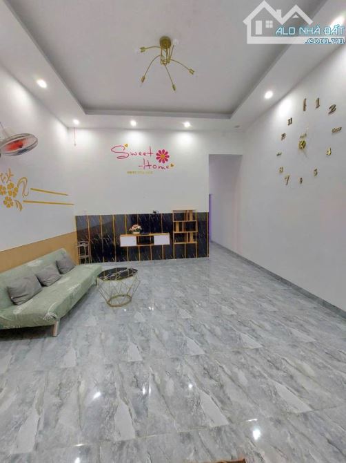 BÁN NHÀ 1 TRỆT 1 LẦU HẺM HOÀNG HOA THÁM PHƯỜNG 2 VŨNG TÀU