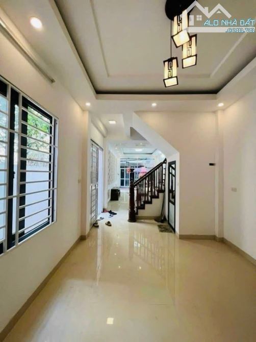 ⭐BÁN NHÀ PHỐ NGUYỄN VĂN CỪ - LONG BIÊN 35M 5 TẦNG, GẦN ĐƯỜNG HỒNG TIẾN.