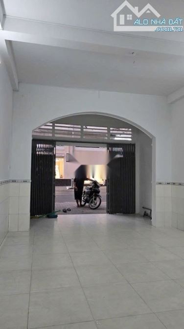 Nhà cho thuê mặt tiền đường Trần thị nghỉ 4,5x12m 1L