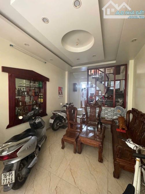 Siêu phẩm trung tâm Hồng Bàng- nhà 3.5 tầng- Hùng Duệ Vương
