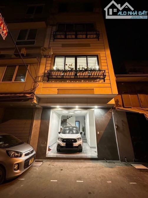 Bán nhà mặt ngõ Vạn Bảo, Ba Đình, ngõ thông, khu phân lô, ô tô vào nhà. Giá 16.5 tỷ