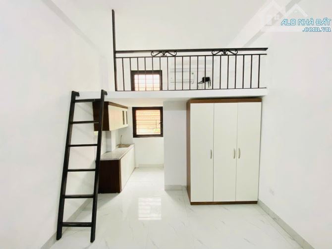 BÁN NHÀ TRỌ TRIỀU KHÚC , 8 TẦNG THANG MÁY , DOANH THU 500TR/NĂM. GIÁ CHỈ HƠN 9 TỶ.